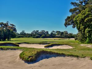 Royal Melbourne (East) 10th Bunkers
